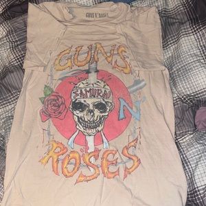 Guns & roses tee